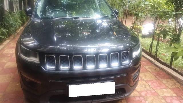 https://images10.gaadi.com/usedcar_image/4133739/original/processed_0d04bb37-3239-4d76-a3c3-0d5f1aa11879.jpeg?imwidth=6400