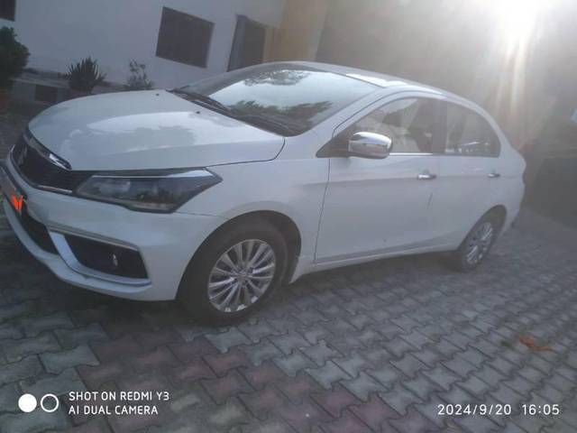 https://images10.gaadi.com/usedcar_image/4133750/original/processed_042e2e6b-9b64-4192-abc5-cf28a8d697f7.jpg?imwidth=6402