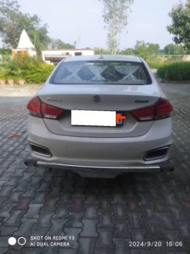 https://images10.gaadi.com/usedcar_image/4133750/original/processed_f4a1b36f-aa70-4e3a-9184-7968bc849af8.jpg?imwidth=6401