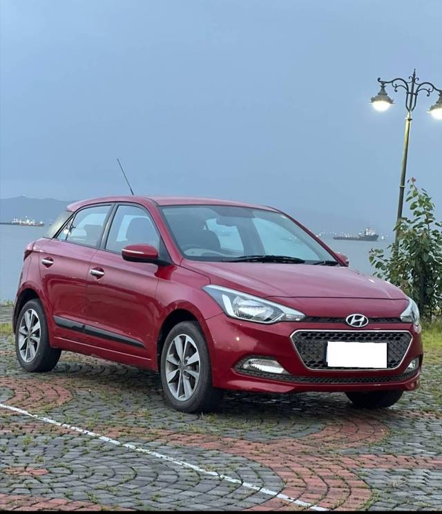 https://images10.gaadi.com/usedcar_image/4133806/original/processed_4cfff05debc1dae2287db327c4c45a3a.jpg?imwidth=6400