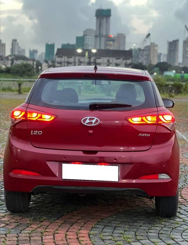 https://images10.gaadi.com/usedcar_image/4133806/original/processed_b39baa6a06ba622907c0a92486c251ec.jpg?imwidth=6401