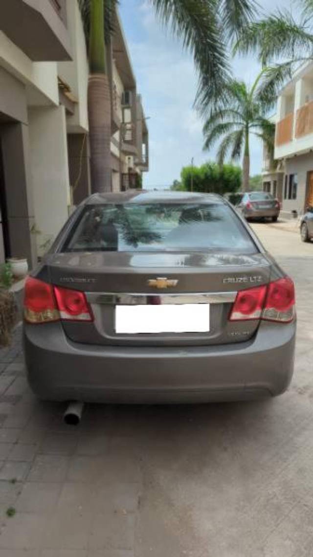 https://images10.gaadi.com/usedcar_image/4133984/original/processed_668c3fa3-f615-495e-809f-e44e2771a7d9.jpeg?imwidth=6402