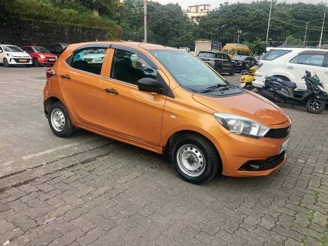 https://images10.gaadi.com/usedcar_image/4133992/original/processed_661e877b0ba9ea8e0b591134142d0227.jpg?imwidth=6400