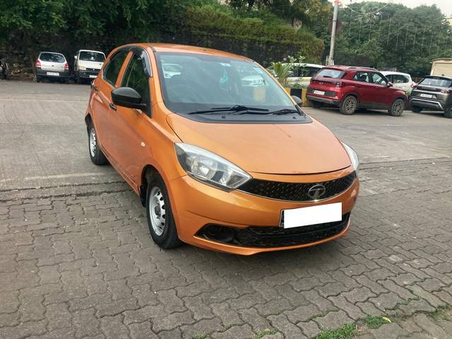 https://images10.gaadi.com/usedcar_image/4133992/original/processed_6fb478b085dca36893d8adefeffb207f.jpg?imwidth=6400