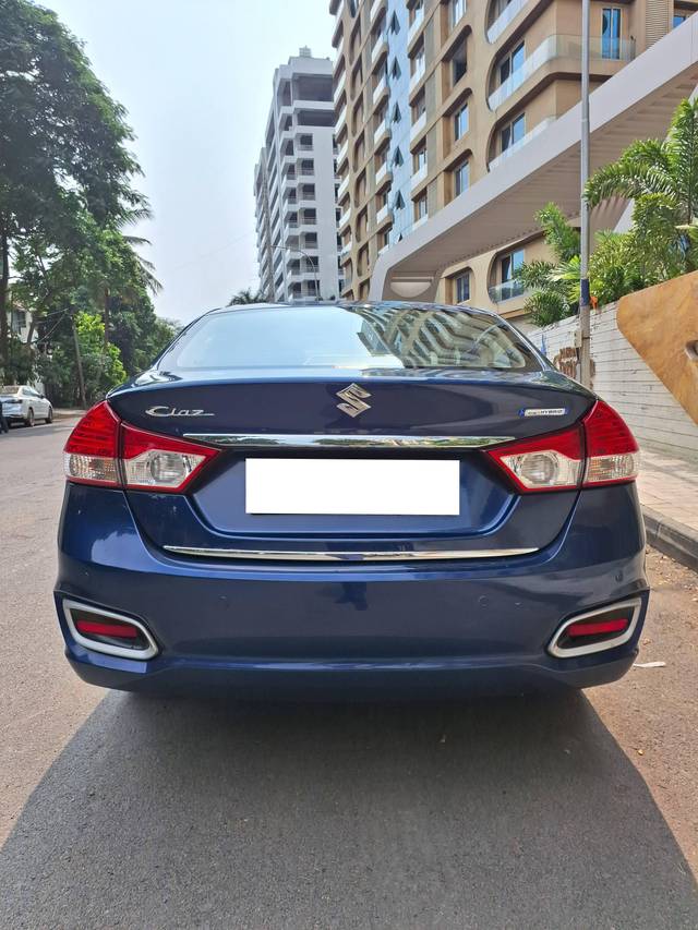 https://images10.gaadi.com/usedcar_image/4134207/original/processed_449e269f0a04edd8b8edf8c367bf2b74.jpg?imwidth=6402