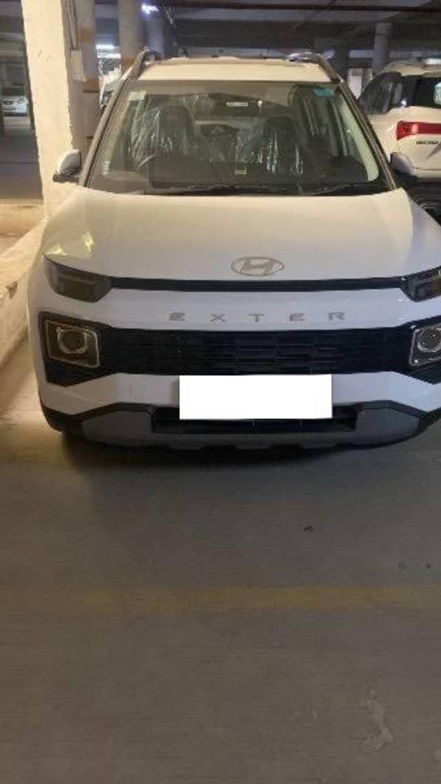 https://images10.gaadi.com/usedcar_image/4134234/original/processed_6cea7dbe-3782-4357-9653-d3a4e98e35ba.jpeg?imwidth=6402