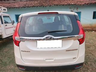 Mahindra Marazzo Mahindra Marazzo M6