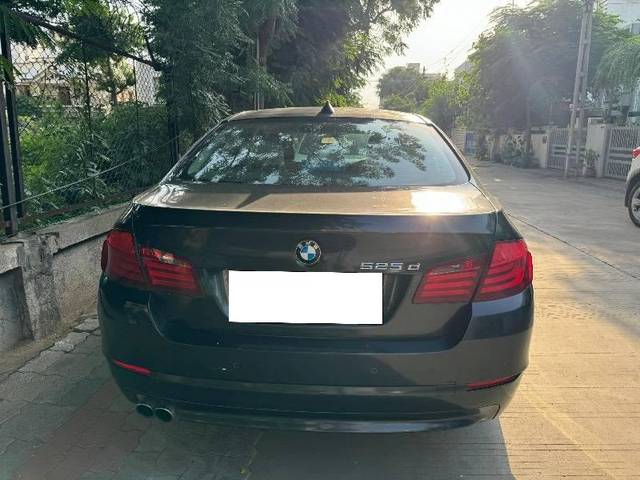 https://images10.gaadi.com/usedcar_image/4134648/original/processed_0a8f9704-668d-4a42-99a0-bf7078ec0c9e.jpg?imwidth=6401