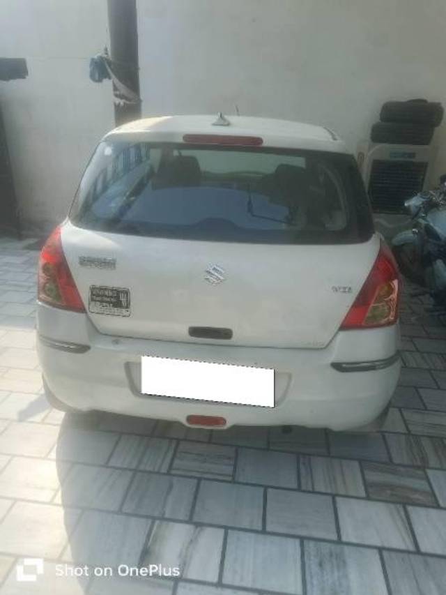 https://images10.gaadi.com/usedcar_image/4134665/original/processed_0450ea9f-4d49-4e5c-840d-9c350ea83e5a.jpg?imwidth=6402