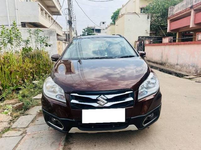 https://images10.gaadi.com/usedcar_image/4134940/original/processed_df1261a0-f10d-409c-81c9-60d9ae8139c4.jpg?imwidth=6402