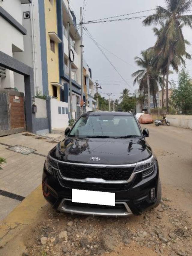 https://images10.gaadi.com/usedcar_image/4135027/original/processed_4a1eebbd-bb09-4bec-bfa5-a8697e0dff89.jpg?imwidth=6402