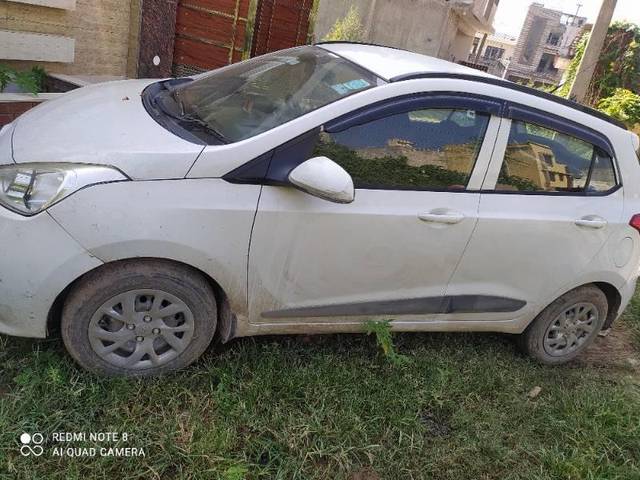 https://images10.gaadi.com/usedcar_image/4135117/original/processed_1a96faf0-9d4e-40cf-8b6f-14eefe42d277.jpg?imwidth=6400