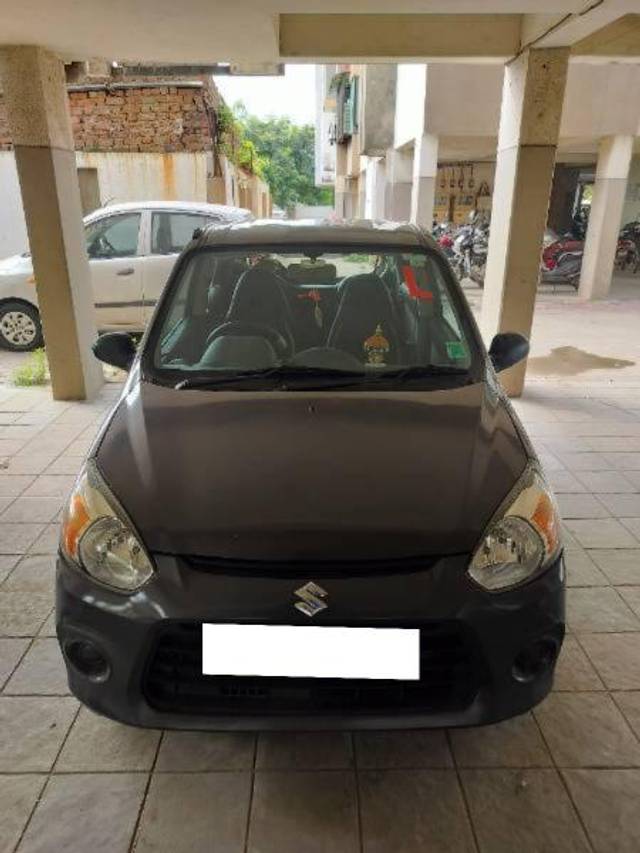 https://images10.gaadi.com/usedcar_image/4135131/original/processed_7278bacc-f0e0-48f6-bfa6-b92ef60be374.jpg?imwidth=6400