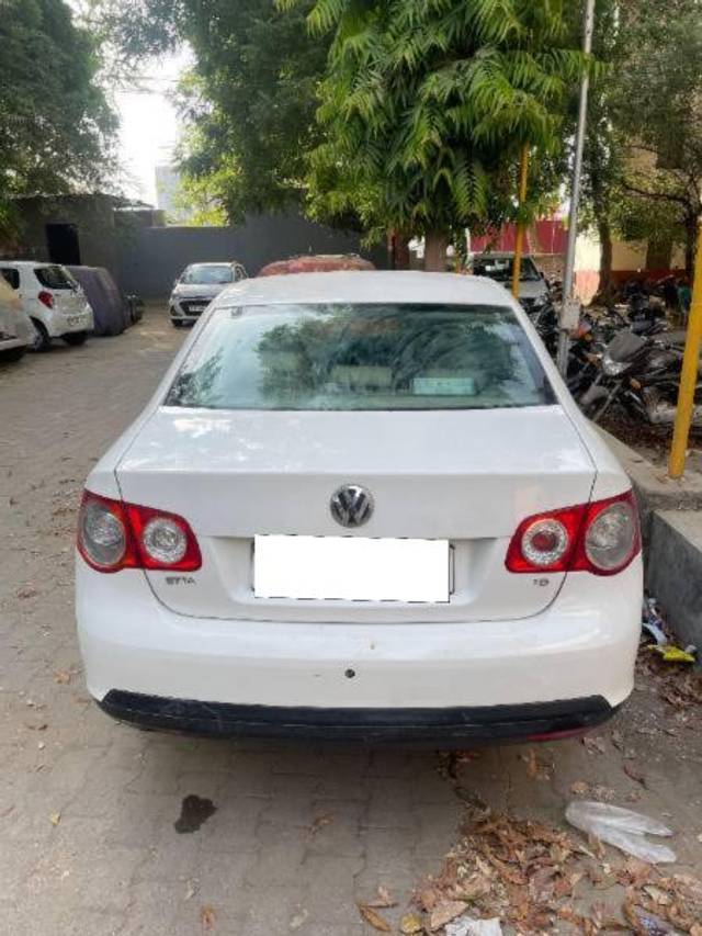 https://images10.gaadi.com/usedcar_image/4135193/original/processed_f96f4ee3-0262-4fe0-b032-4b293d182ccb.jpg?imwidth=6400