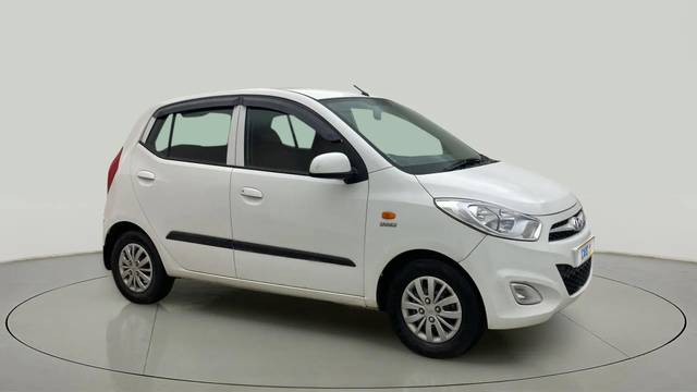 https://images10.gaadi.com/usedcar_image/4135206/original/406ba28de6e4bb1171ed30a00305eaf9.jpg?imwidth=6400