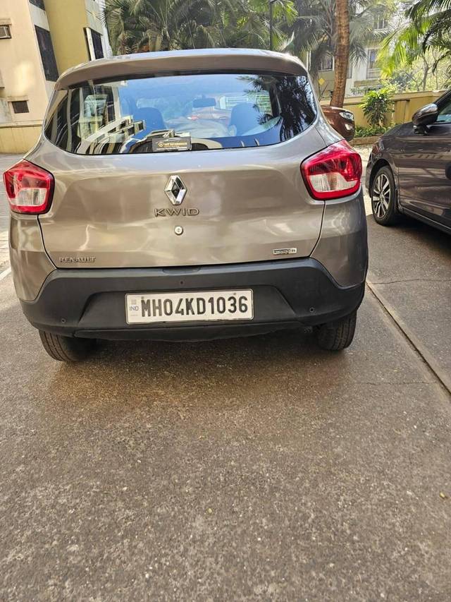 https://images10.gaadi.com/usedcar_image/4135243/original/processed_7c3a9e1deac156054fbb8a67531dad5a.jpg?imwidth=6402