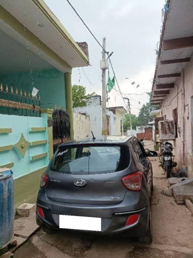 https://images10.gaadi.com/usedcar_image/4135309/original/processed_fb3bbc81-dbb8-4ff8-8ac8-fc17661d4622.jpg?imwidth=6401