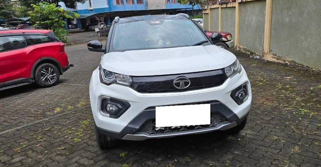 https://images10.gaadi.com/usedcar_image/4135453/original/processed_e3204efc-4c3a-4ba8-a1a8-ed45dafb97c9.jpg?imwidth=6401