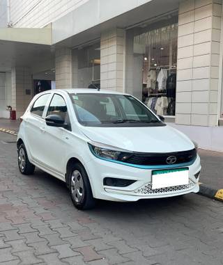 Tata Tiago EV Tata Tiago EV XT LR