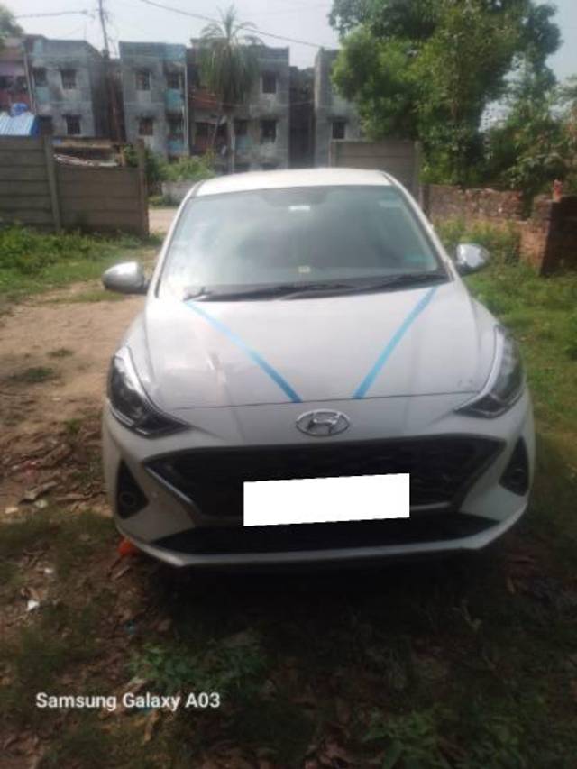 https://images10.gaadi.com/usedcar_image/4135603/original/processed_aec593e4-d212-41cf-b050-8e9307bda550.jpg?imwidth=6400