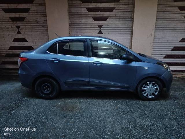 https://images10.gaadi.com/usedcar_image/4135633/original/processed_02ae1a04-4215-4cfe-bd6b-19a248089b4a.jpg?imwidth=6401