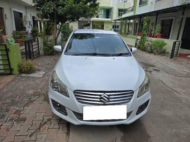 https://images10.gaadi.com/usedcar_image/4135640/original/processed_ce71bc7c-ce50-443e-a43d-1766de82fa88.jpg?imwidth=6402