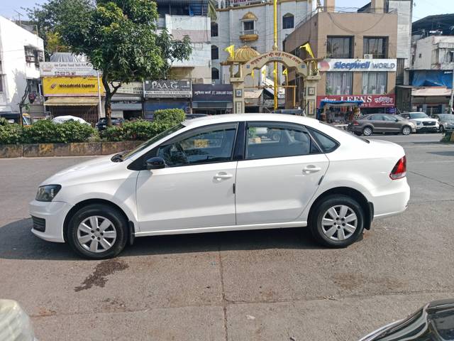 https://images10.gaadi.com/usedcar_image/4135857/original/processed_10a33c15325c72fa06739e9b8189cc55.jpg?imwidth=6402