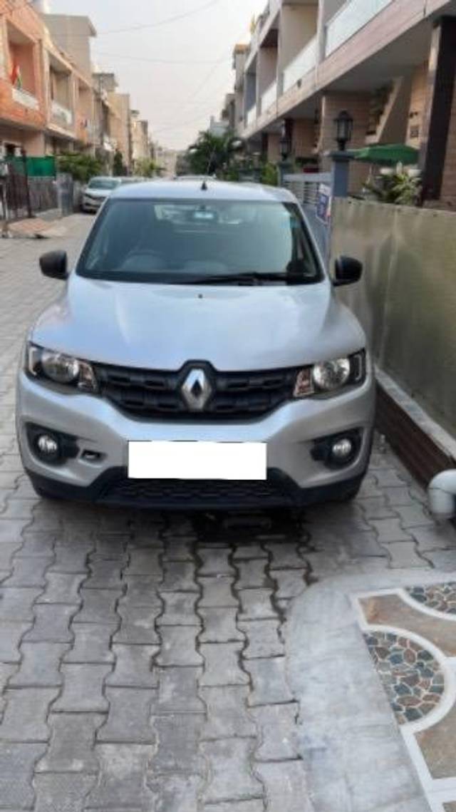 https://images10.gaadi.com/usedcar_image/4136075/original/processed_41bc085c-684c-46e7-a0dc-fb7d1a54bb8b.jpeg?imwidth=6400