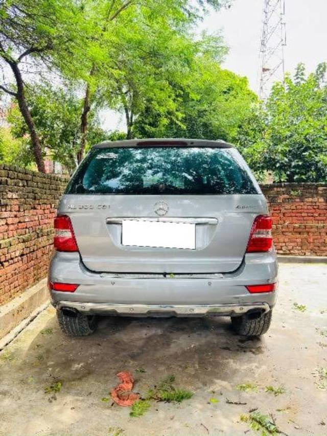 https://images10.gaadi.com/usedcar_image/4136245/original/processed_8739074c-0f0d-430c-b917-9c10102da644.jpg?imwidth=6400