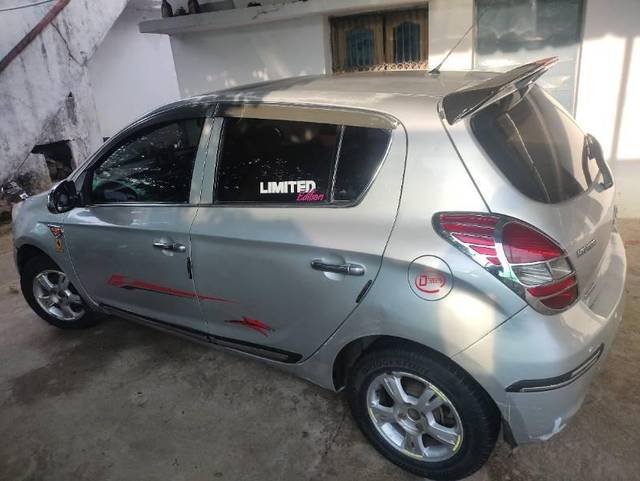 https://images10.gaadi.com/usedcar_image/4136535/original/processed_e6591c3e-8f3c-47bc-8e50-029f03963213.jpg?imwidth=6400