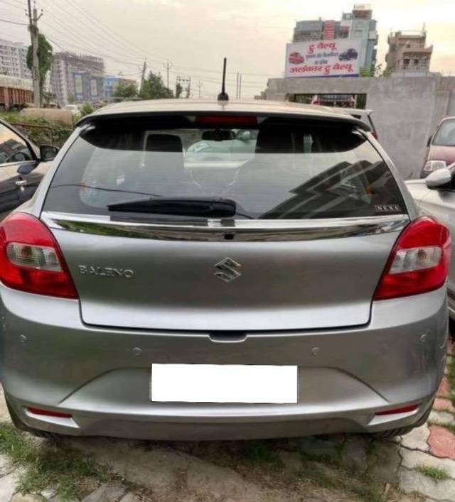 https://images10.gaadi.com/usedcar_image/4136642/original/processed_572cdedb-36c4-4fae-8d9c-720e700f7c63.jpg?imwidth=6401