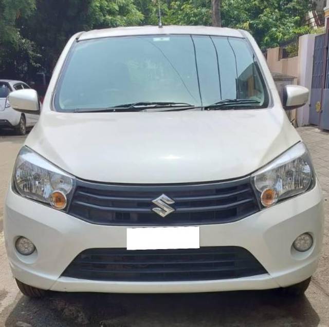 https://images10.gaadi.com/usedcar_image/4136727/original/processed_33a0e88cc5bc38d4acf22cf9cadfa67a.jpg?imwidth=6402