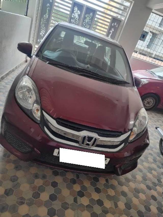 https://images10.gaadi.com/usedcar_image/4136806/original/processed_c6e9822d-0114-4a68-8d65-4c71b05d966d.jpg?imwidth=6401