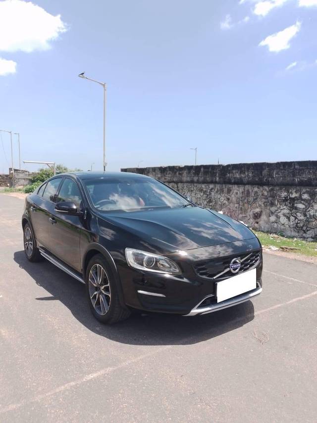 https://images10.gaadi.com/usedcar_image/4136825/original/processed_08c1bc69dee7ff0451a698333c95a952.jpg?imwidth=6400