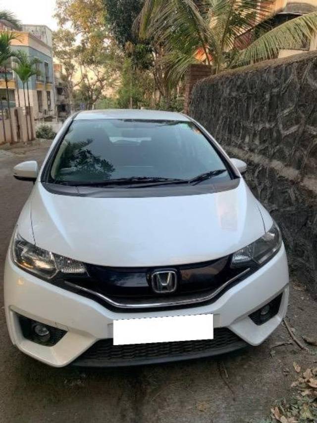 https://images10.gaadi.com/usedcar_image/4136871/original/processed_3ccb39e0-897f-4a57-8d5a-ec6ffae71b53.jpg?imwidth=6400