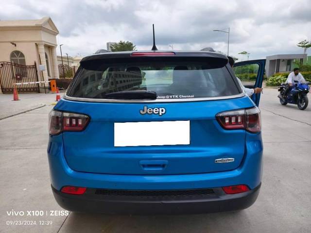 https://images10.gaadi.com/usedcar_image/4137218/original/processed_99e8f0c2-ac10-472d-9058-324e28b84b53.jpg?imwidth=6401