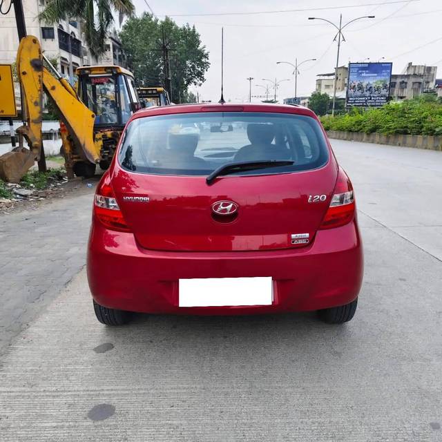 https://images10.gaadi.com/usedcar_image/4137247/original/processed_360808f3442abe692919c329606e8ef2.jpg?imwidth=6401