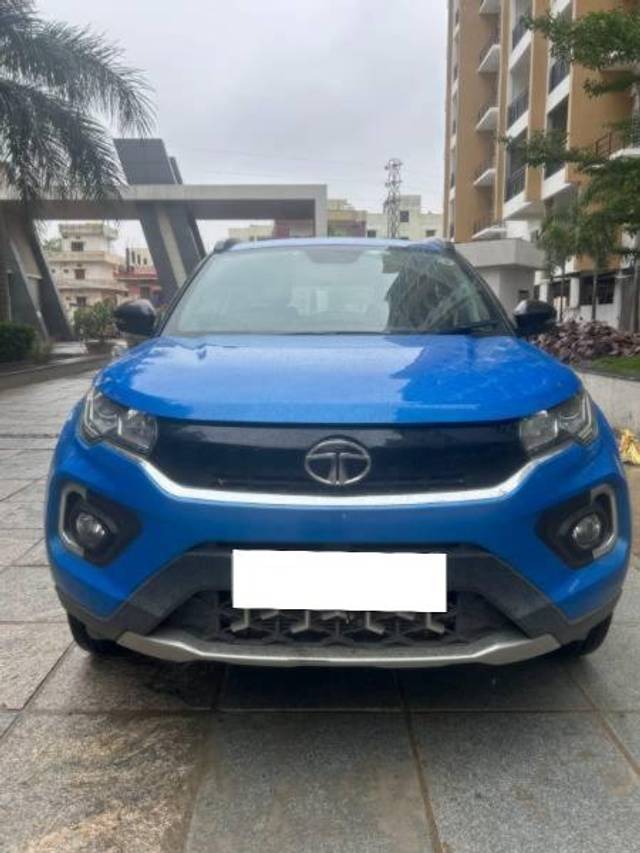 https://images10.gaadi.com/usedcar_image/4137325/original/processed_4770546c-bd4b-418e-ab16-038099110ef9.jpeg?imwidth=6400