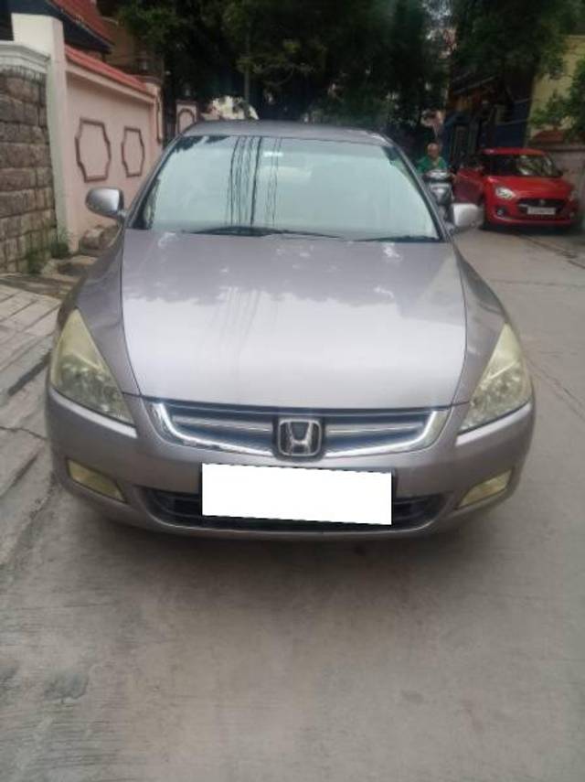 https://images10.gaadi.com/usedcar_image/4137330/original/processed_e4f9627a-46b3-4bec-9f4c-15793bec4922.jpg?imwidth=6400