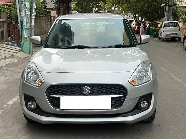 https://images10.gaadi.com/usedcar_image/4137544/original/processed_43bc09fe8e50526096b4a92950bf34bd.jpg?imwidth=6402