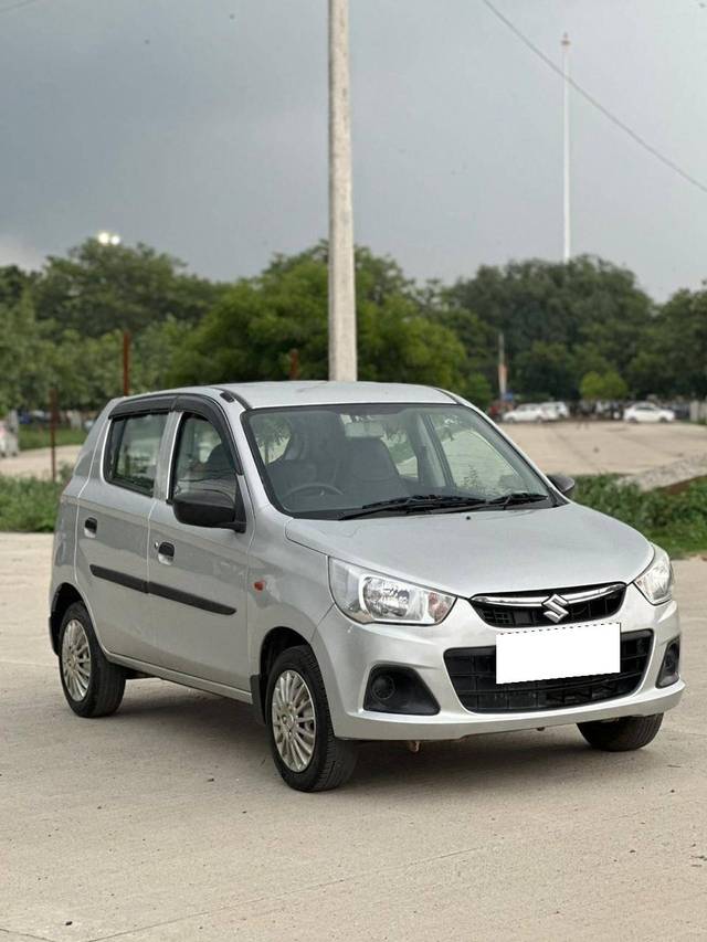 https://images10.gaadi.com/usedcar_image/4137560/original/processed_7b3adba39877918b92bb82d6834276a5.jpg?imwidth=6400