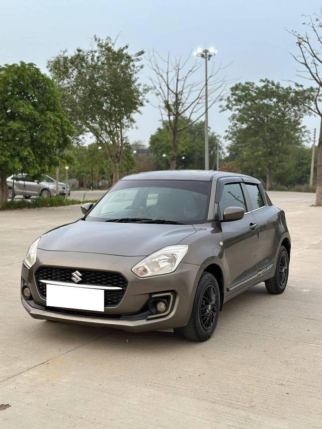 https://images10.gaadi.com/usedcar_image/4137591/original/processed_9d92285cf26f9160d99b453076ef6693.jpg?imwidth=6400