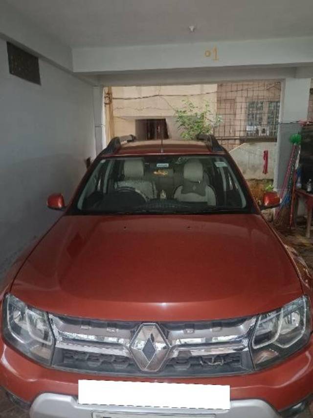 https://images10.gaadi.com/usedcar_image/4137692/original/processed_6dd898ac-47c6-4444-936a-51aa80551116.jpg?imwidth=6402