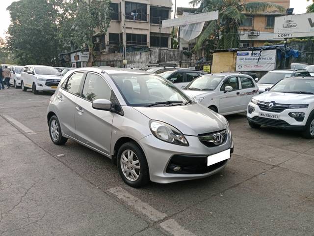 https://images10.gaadi.com/usedcar_image/4137867/original/processed_0c843047ba25b26aaadf9385ffda43af.jpg?imwidth=6400