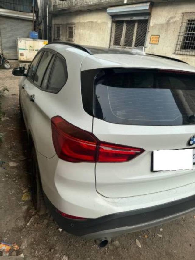 https://images10.gaadi.com/usedcar_image/4137883/original/processed_d44fbadd-49f9-423b-aa0a-8873b5d0683c.jpeg?imwidth=6401