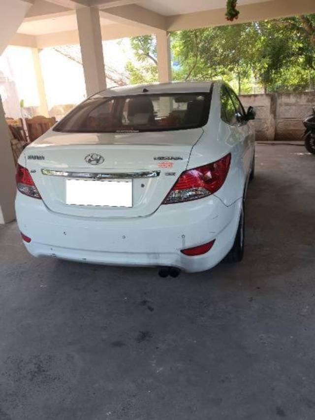 https://images10.gaadi.com/usedcar_image/4137908/original/processed_5b4400d4-f6c4-4dd4-a7f7-6cff128deb20.jpg?imwidth=6402