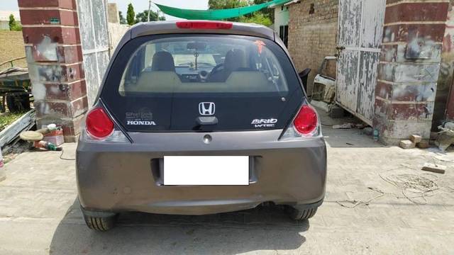 https://images10.gaadi.com/usedcar_image/4138034/original/processed_14eabd55-7ac2-45db-82f6-e753e4bda125.jpeg?imwidth=6401