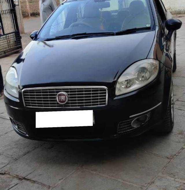 https://images10.gaadi.com/usedcar_image/4138141/original/processed_08de865e-b5b3-495c-ba33-3ff8190953a4.jpg?imwidth=6400