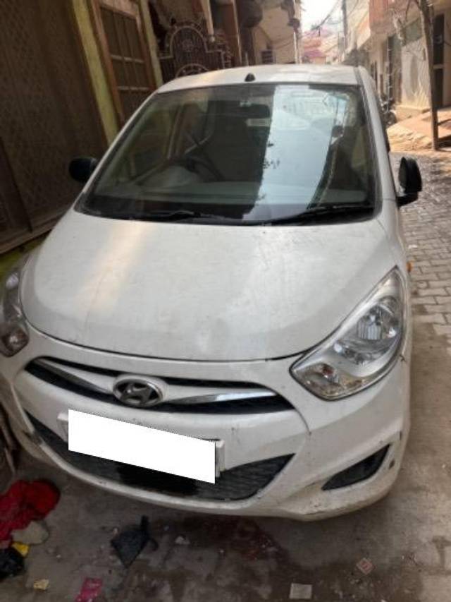 https://images10.gaadi.com/usedcar_image/4138424/original/processed_06cc6bfd-50c1-4ada-a687-6fc304fc16f4.jpg?imwidth=6402