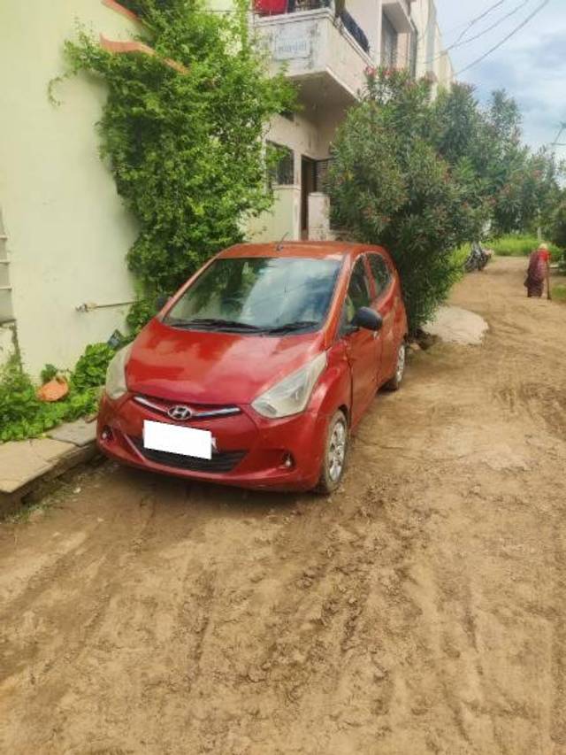 https://images10.gaadi.com/usedcar_image/4138432/original/processed_c57e941b-30d2-406a-903d-92d54b44c275.jpg?imwidth=6402